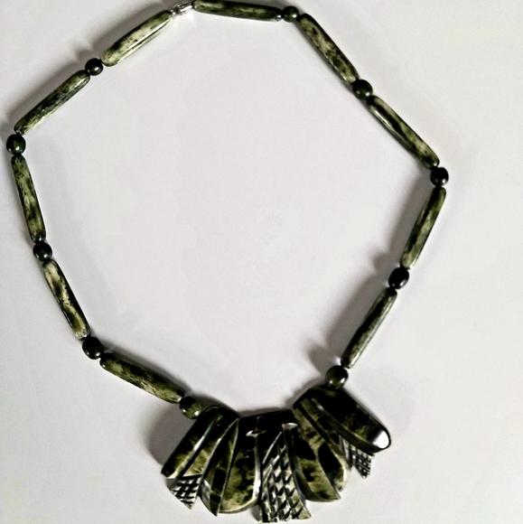 Necklace hard shell - Picture 2 of 5